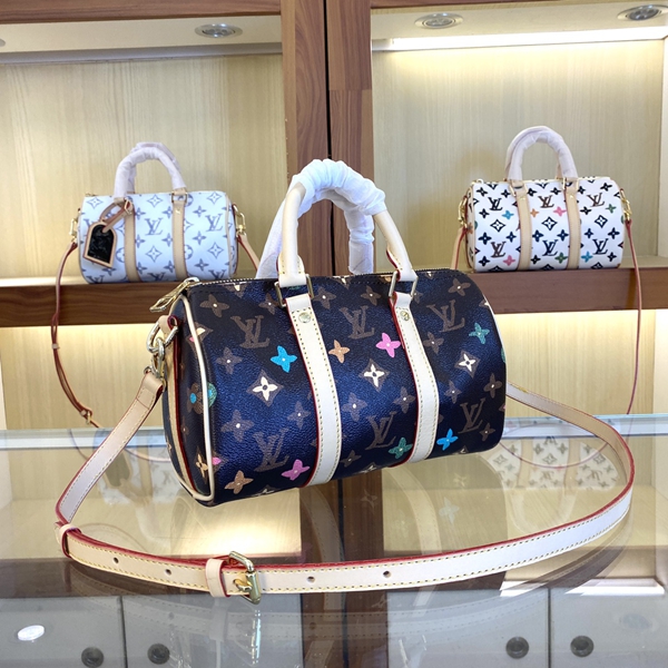 ルイヴィトンバッグ側面デザイン